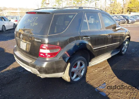 2008 Mercedes-Benz Ml 350 4Matic z USA, uszkodzony, nr VIN 4JGBB86EX8A398551